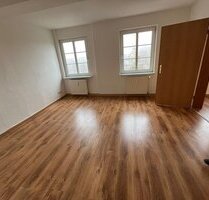Atlas Immobilien: charmante 4-Zimmer-Wohnung zu vermieten. - Erfurt Ilversgehofen