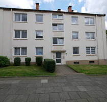 Frisch gestrichene, gut aufgeteilte 3,5-Zimmer-Wohnung mit Balkon in zentraler Lage sucht Nachmieter - Recklinghausen Ost