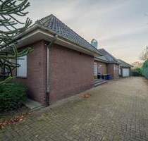 Sanierungsbedürftiges Einfamilienhaus in bevorzugter Lage für Handwerker oder auch Bauträger (!) - Lohne