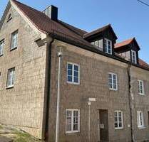 Einmalige Chance für Könner: 2 DHH mit 3 Doppelgaragen auf zwei Flurstücken - Harburg (Schwaben)