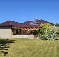 Traumhaus in ruhiger Lage - 2.200,00 EUR Kaltmiete, ca.  299,00 m² Wohnfläche in Bad Oldesloe (PLZ: 23843)
