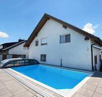 Hochwertiges ZFH mit Garten, Pool und Einliegerwohung in gesuchter Lage von MühlhausenRettigheim