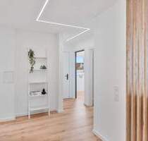 Helle, hochwertig sanierte 3-Zimmer-Wohnung mit zwei Balkonen & TG-Stellplatz - Leonberg