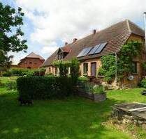 Stilvolles Landhaus mit Ausbaureserven und 3 Baugrundstücken zu verkaufen! - Glasin