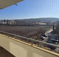 Lichtdurchflutete 2 Zimmer-Wohnung mit Weitblick, Aufzug und Tiefgaragen-Stellplatz! - Stuttgart Giebel
