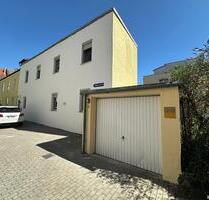 Zweifamilienhaus - Blick auf den Hettenbach - Augsburg Oberhausen