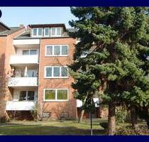 Zum Wohlfühlen! Moderne 3 Zimmer mit Balkon zum Hof, Einbauküche + Wannenbad + gute Raumaufteilung - Lüneburg Schützenplatz