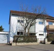 Helle Dachgeschosswohnung mit 3 Zimmern und Stellplatz- sucht neuen Bewohner - Heilbronn-Horkheim Horkheim - Nord