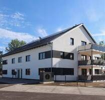 Wohnen im Niedrigenergiehaus - 3-Zimmerwohnung mit großem Balkon! - Schierling