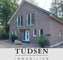 Neubau hochwertiges A+ Rotklinker-Effizienzhaus 40 in bester Villenlage. - Hamburg Volksdorf