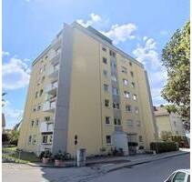 Charmante 2-Zimmer Wohnung mit Balkon und Tiefgaragenstellplatz - Königsbrunn