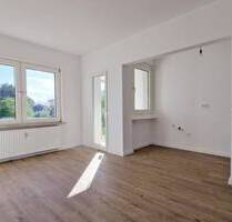 Gemütliche Wohnung mit Balkon, für Singles und Paare in einer ruhigen Seitenstraße! - Oberhausen-Styrum