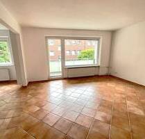 Wohnen mit Wohlfühlcharakter! Lichtdurchflutete 2-Zimmer-Wohnung mit großem Süd-Balkon - Hamburg Rahlstedt