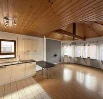 Hier hat Ihre Suche möglicherweise ein Ende: Bezaubernde offene Maisonette mit gaaaanz viel Charme! - Freudental