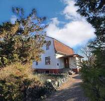 Idyllisches Zweifamilienhaus auf großem Doppelgrundstück mit Vollgeschoss Entwicklungspotenzial! - Falkensee