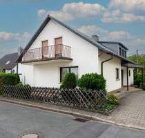Ein-Zweifamilienhaus - Gepflegter Klassiker mit Potenzial in Iserlohn-Sümmern
