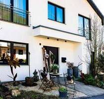 Traumhaus mit Pool - 997.000,00 EUR Kaufpreis, ca.  240,00 m² Wohnfläche in Haiterbach (PLZ: 72221) Unterschwandorf