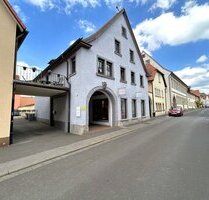 Altstadtzauber mit Raum für Erfolg - Wohn- und Geschäftshaus in Gerolzhofen