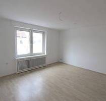 Geräumige und gepflegte 4-Zimmer-Mietwohnung im 1. OG, direkt in der City von Lippstadt - Lippstadt Kernstadt