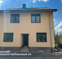 Charmantes Zuhause mit Garten, Garage und Ausbaureserve - Nohfelden-Sötern