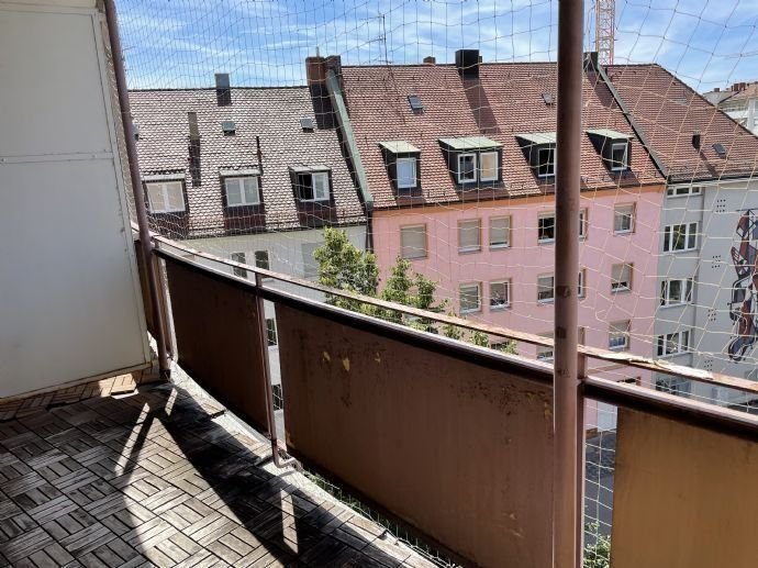 Geräumige 1-Zimmer-Wohnung mit Balkon und kleiner Küchenzeile - Stadtteil Rennweg. - Nürnberg