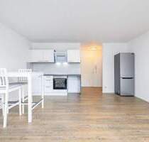 *PROVISIONS- UND BEZUGSFREI* Attraktive 1-Zi.-Whg. mit Terrasse, inkl. Küche + Stellplatz - Bobingen