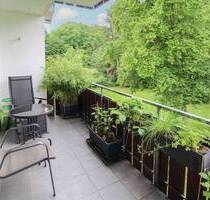 Naturnahes Wohnen: Helle 3-Zimmer-Wohnung mit Balkon & Garage - Schorndorf