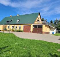 Großes Einfamilienhaus mit Süd-Dachterrrasse und Einliegerwohnung - Bernau