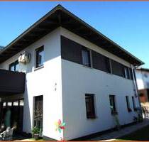Neuwertiges Einfamilienhaus in idyllischer Siedlungslage von Viechtach - Viechtach / Schlatzendorf