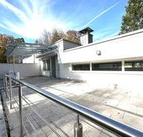 Ensemblehaus im Bauhausstil-zwei Dachterrassen und schönem Grundstück Grünwald!
