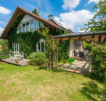 Freistehendes, großzügiges Wohnhaus mit romantischem Grundstück im Grünen! - Eppingen Adelshofen