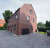Neubau - Erstbezug: absolute Traum Lage, 5 Zi.-DHH + wohnl. Keller in Norderstedt-Mitte (3)