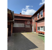 Viel Platz & großes Potenzial: Einfamilienhaus mit Halle und großem Grundstück in Söhlde