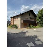Großzügiges Haus mit 2 Wohnungen, und Bauland! Besichtigung 06. Sep. von 15.00 bis 17.00 Uhr - Lübbecke Gehlenbeck