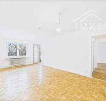 Helle, frisch sanierte 2-Zimmer-Wohnung mit Balkon in Wedel.