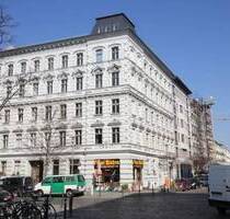 sonnige 2 Zimmer Altbauwohnung mit Balkon in der Victoriastadt - Berlin Lichtenberg