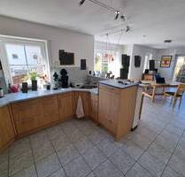 Gepflegtes EFH in ruhiger Siedlungslage - Falkenfels