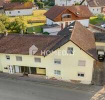 Großzügiges Mehrfamilienhaus mit drei Wohneinheiten + Gewerbe und idyllischem Garten - Aidenbach