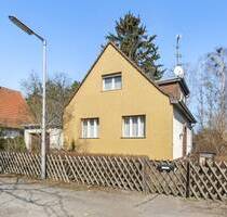 Ruhig gelegenes Einfamilienhaus mit Entwicklungspotenzial in Heiligensee - Berlin