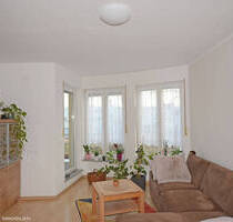 Attraktive 2-Zimmerwohnung mit Loggia und PKW-Stellplatz - Frechen