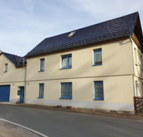 Charmantes Zweifamilienhaus in bester Lage - Vielseitigkeit und Komfort in Saalburg-Ebersdorf