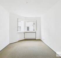 Helle Wohnung mit Terrasse und eigenem Zugang in gepflegtem Fünfparteienhaus - Saarbrücken