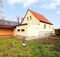 Idyllisches Einfamilienhaus mit großem Grundstück - Ruhe, Platz und Potenzial! - Staßfurt Neundorf