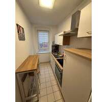 Gemütliche 2-Zimmer mit Laminat und Wannenbad mit Fenster in ruhiger Lage! - Zwickau Niederplanitz