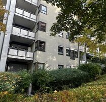 Gemütliche Wohnung mit Balkon und Tiefgaragenstellplatz in WürzburgLengfeld - Würzburg / Lengfeld