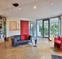 Exklusives Haus mit Einliegerwohnung, Wintergarten und moderner Energietechnik - Waldenbuch