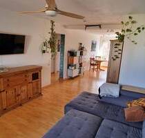 Schöne 3-Zimmerwohnung mit Einbauküche und Balkon in ruhiger Ortsrandlage in Veitshöchheim