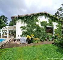 Großzügiger Bungalow mit Wintergarten & Pool im Gartenparadies - Fichtenwalde