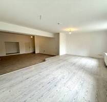 Stilvolle 2,5-Zimmer-Wohnung - frisch renoviert & sofort bezugsfrei! - Duisburg / Untermeiderich