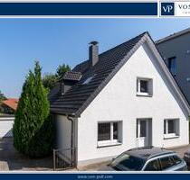 Bielefeld-Mitte: freistehendes Einfamilienhaus im Bielefelder Westen | 2012 saniert | Doppelgarage